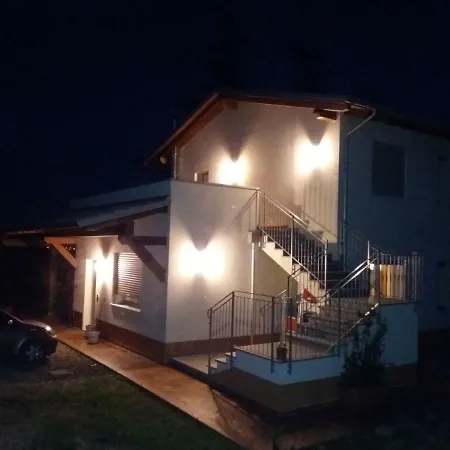 Casa Legno E Lana Ferienhaus