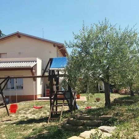 Casa Legno E Lana Ferienhaus *
