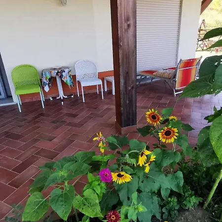 Casa Legno E Lana Ferienhaus